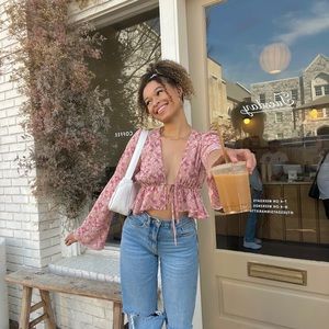 Size small floral top